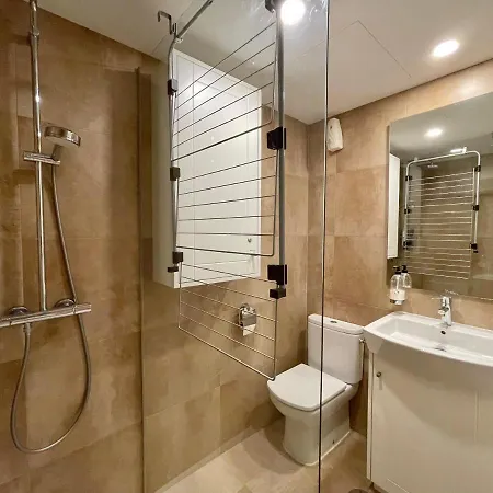 Luxury Sunset Golf Apartment