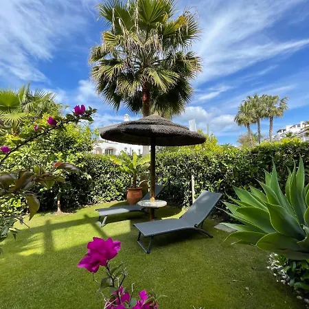 Luxury Sunset Golf Apartment Estepona